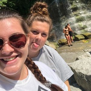 Meet your Posher, Shelby